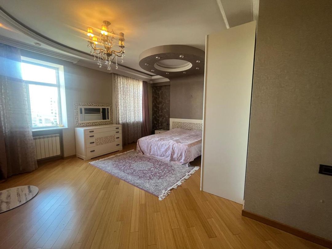 Satılır 4 otaqlı yeni tikili 190 m² — Mənzil, Bakı (9)