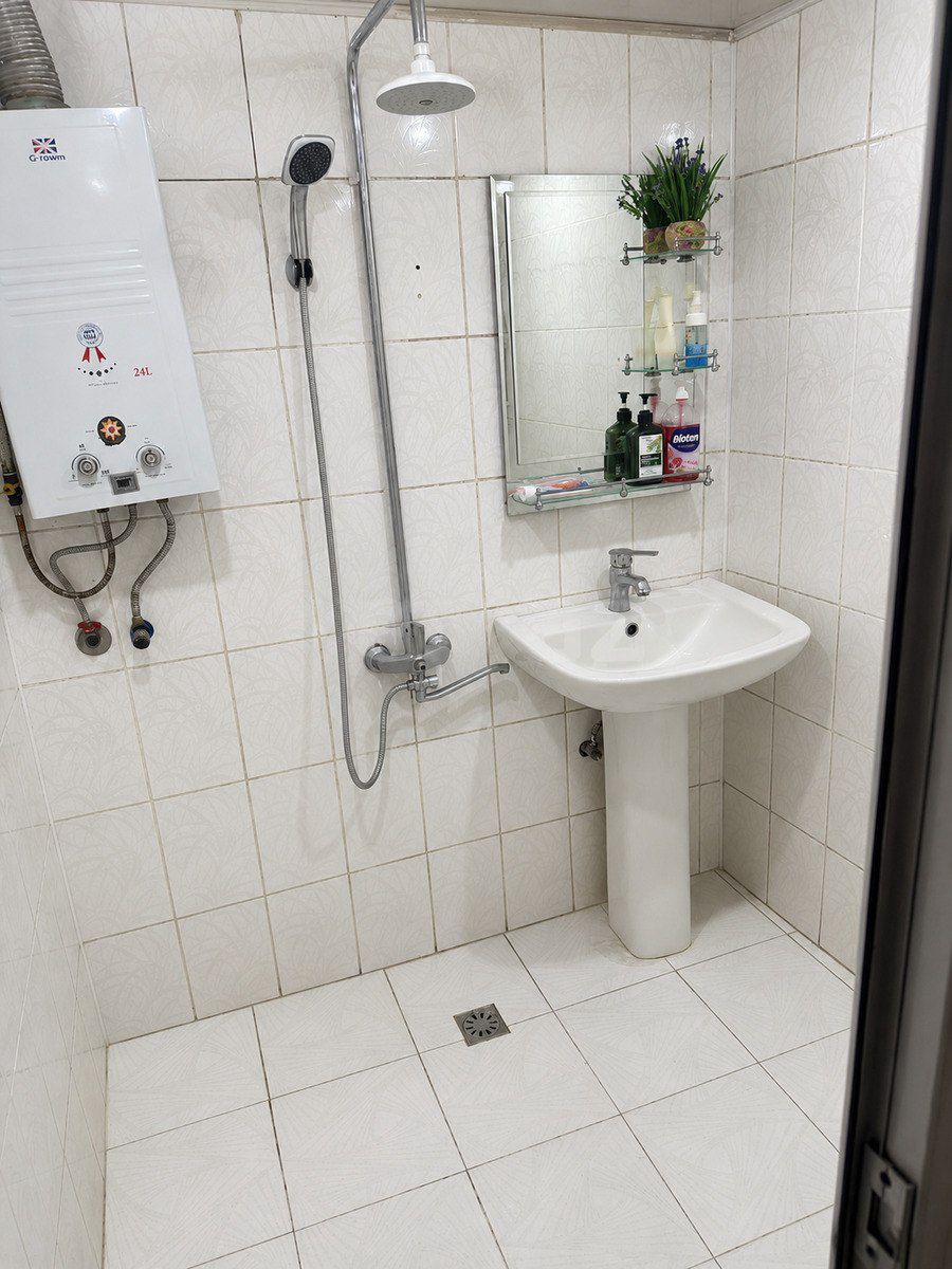 Satılır 2 otaqlı köhnə tikili 70 m² — Mənzil, Bakı (4)