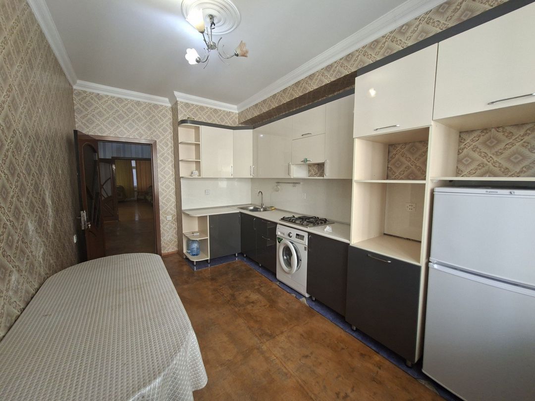 İcarəyə verilir 3 otaqlı yeni tikili 130 m² — Mənzil, Bakı (7)