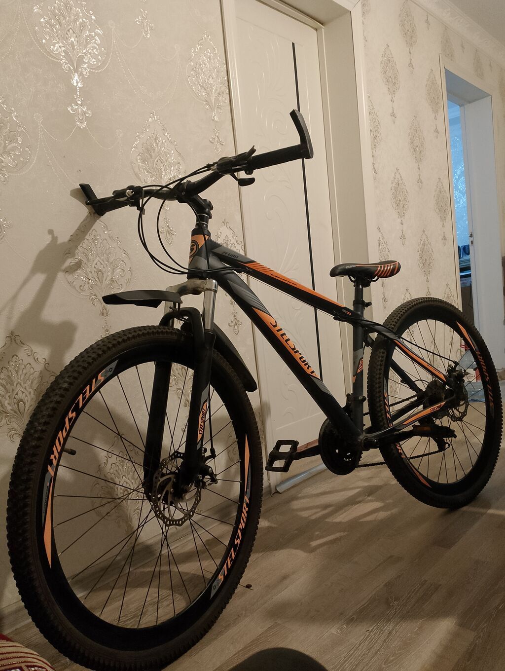 Velsobet 29luqdu tekerler tezedi vesebetin 10manatdiq xerci var — Dağ velosipedləri, Bakı
