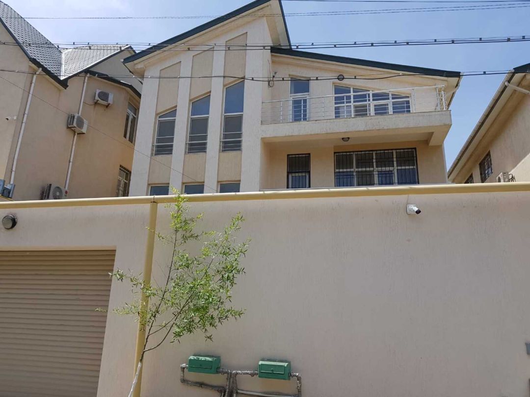 İcarəyə verilir 6 otaqlı həyət evi/bağ evi 350 m² — Ev, villa, Bakı