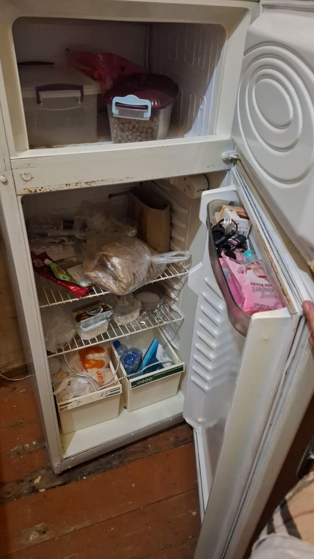 İki kameralı məişət soyuducusu - Üst hissədə ayrıca dondurucu bölmə — Soyuducular, Bakı (2)