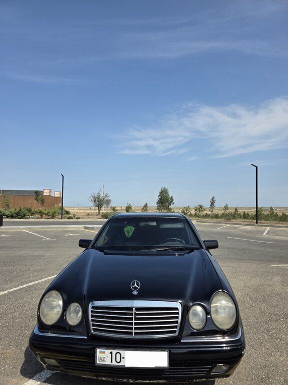 Mercedes E 320, 3.2 L, 1998 il, 298 000 km — Avtomobillər, Bakı (10)