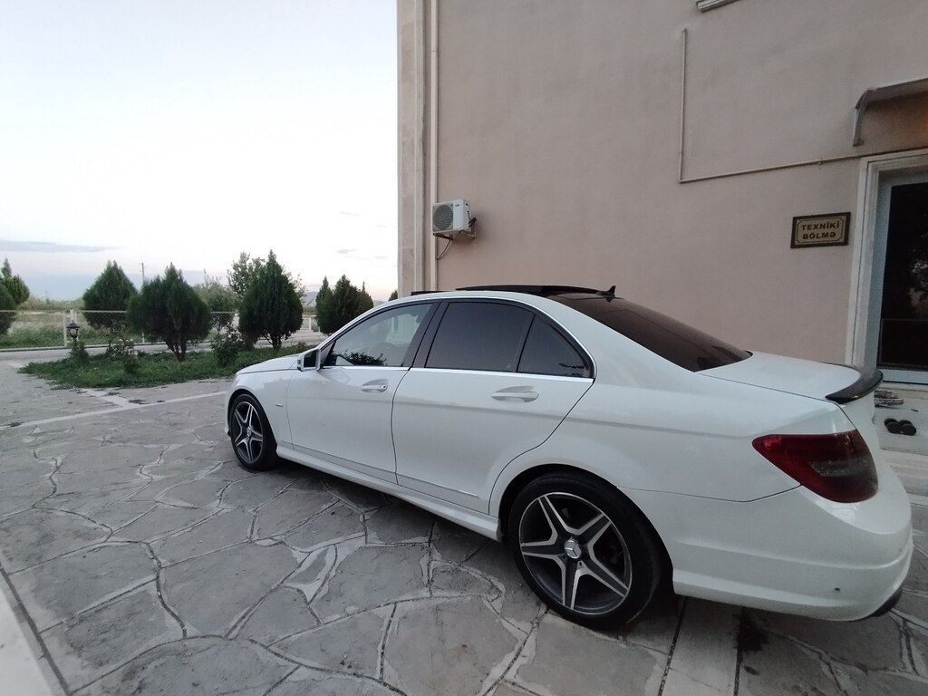 Mercedes C 250, 2.1 L, 2012 il, 266 000 km 77-EC-357 — Avtomobillər, Naxçıvan (7)
