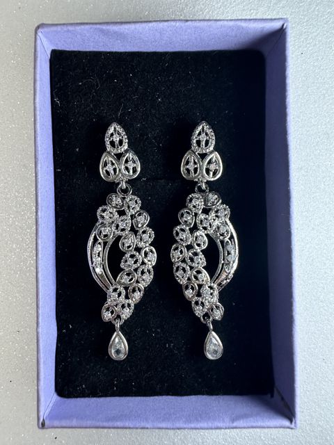 Kiçik sırğa Xuping Jewelry Bijuteriya ərintisi Ağ 40 mm 2026-51227 — Bakı