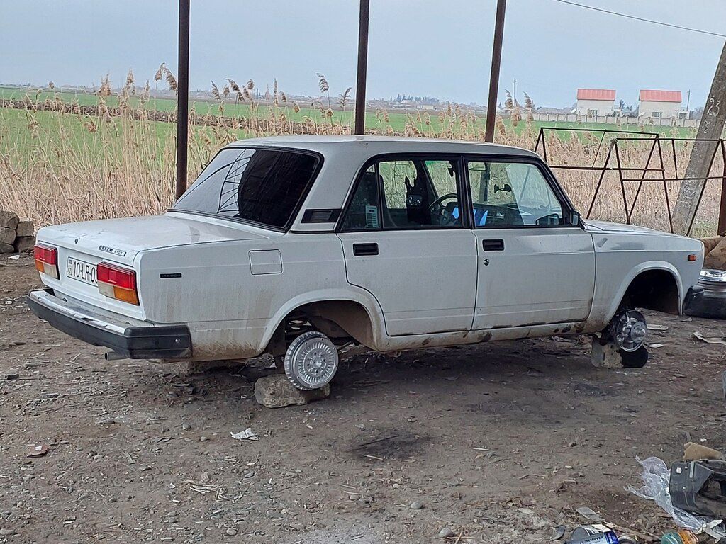 Lada (VAZ) 2107, 1.6 L, 2003 il, 99 999 km 10-LR-030 — Avtomobillər, İmişli (5)