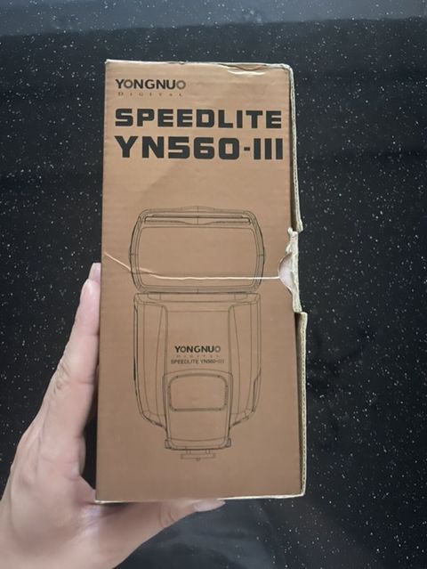Yongnuo Digital Speedlite YN560-III fotoaparat fleşi Xüsusiyyətlər — Bakı