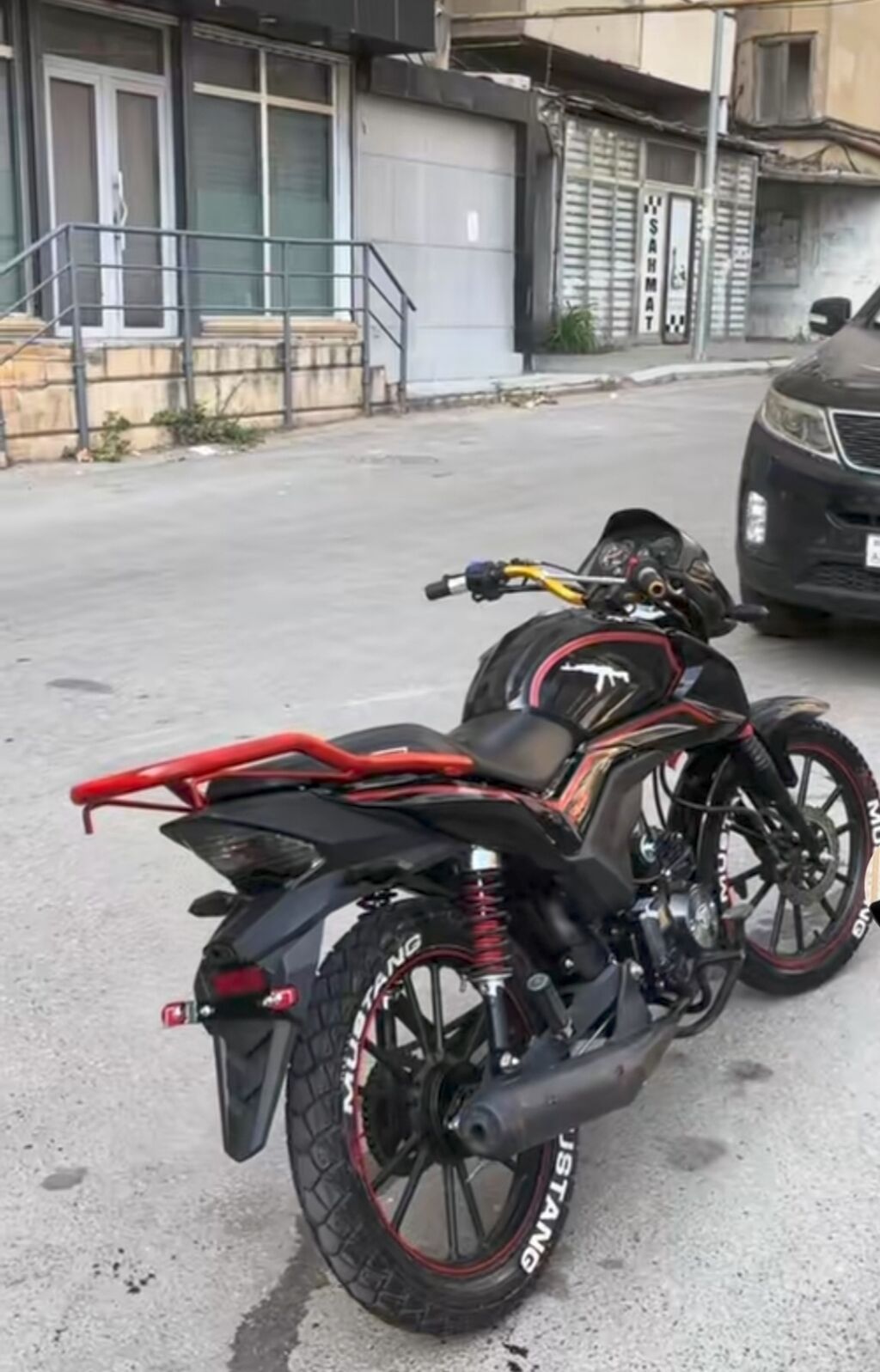 Motosiklet – şəhər və qısa məsafələr üçün praktik, idman üslublu — Motosikletlər, Bakı (3)