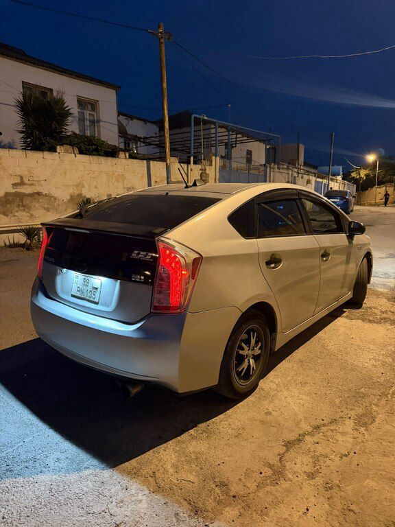 Toyota Prius, 1.8 L, 1.3 kWh, 2013 il, 635 691 km 99-PN-135 — Avtomobillər, Bakı (3)