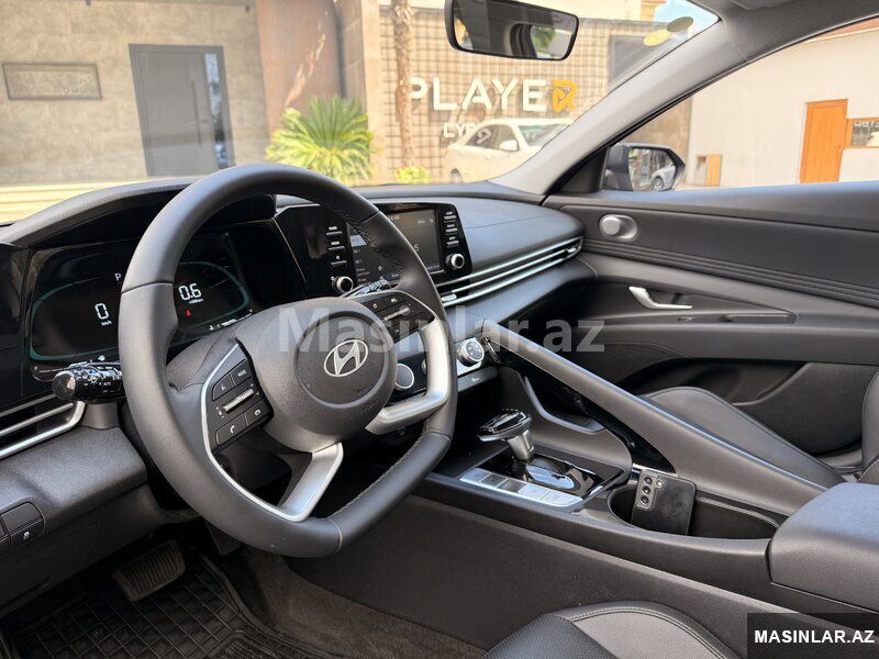 Hyundai Elantra, 2026 il 88-BT-294 — Minik avtomobili icarəsi, Bakı (7)