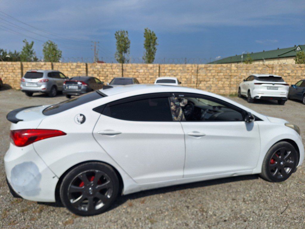 Hyundai Elantra, 1.8 L, 2012 il, 212 000 km 90-LA-405 — Avtomobillər, Bakı (4)