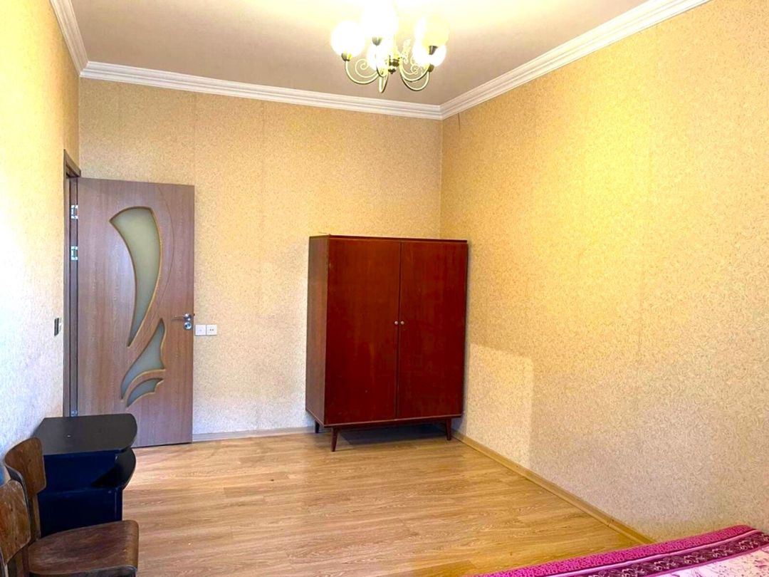 Satılır 1 otaqlı köhnə tikili 40 m² — Mənzil, Bakı (2)
