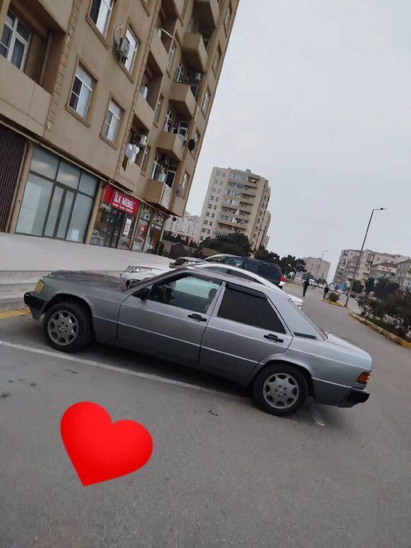 Mercedes 190, 2.0 L, 1990 il, 268 000 km 10-VB-195 — Avtomobillər, Bakı (7)