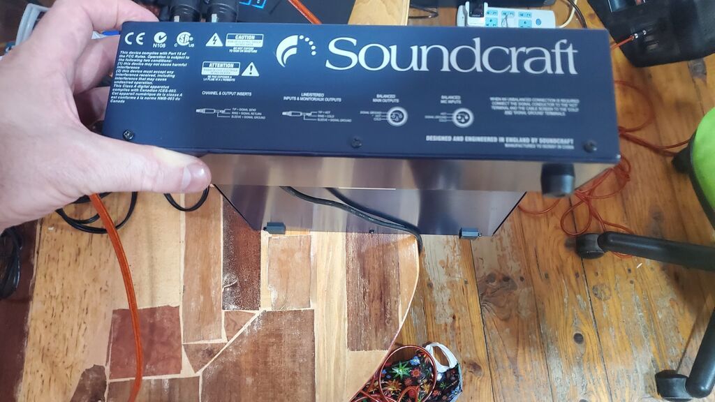 Soundcraft peşəkar audio mikser - Təmiz və güclü səs - Çoxsaylı giriş — Studiya və konsert üçün, Bakı (2)