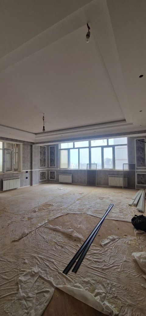 Satılır 4 otaqlı yeni tikili 185 m² — Bakı