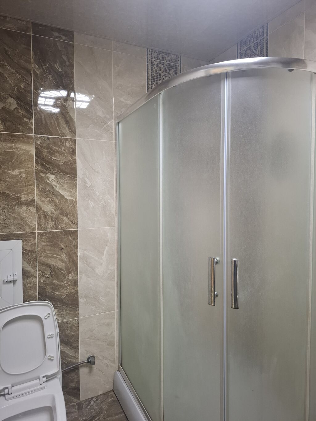 Ehmedli metrosunun duz çıxışında yeni tikilide.3 otaq,2 tualeti — Qonaq otağı üçün, Bakı (8)