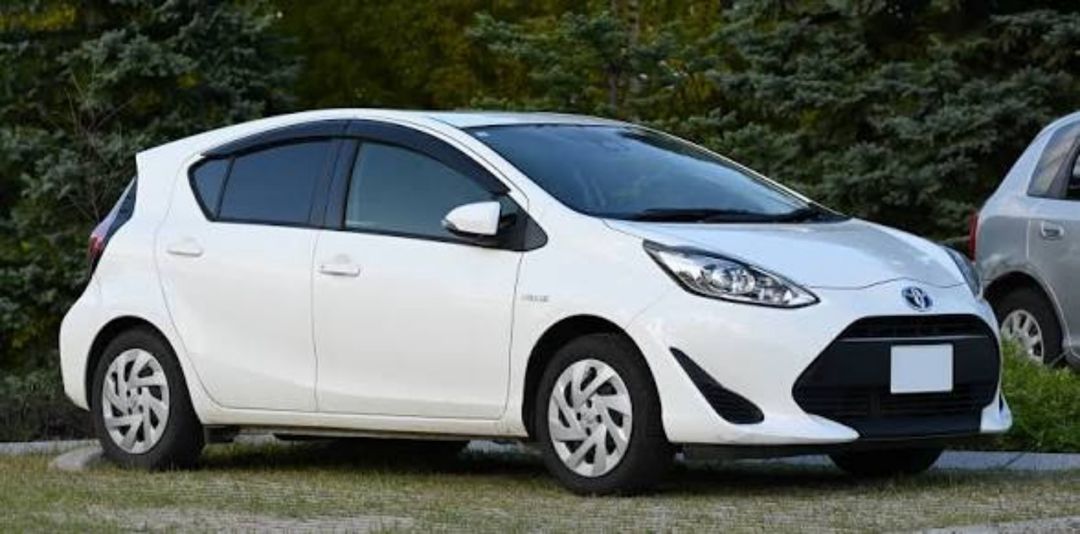 Toyota Aqua icarəsi — Avtomobil icarəsi, Bakı