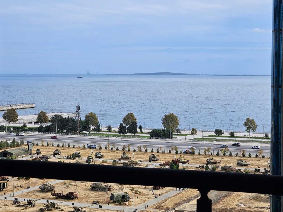 Satılır 3 otaqlı yeni tikili 220 m² — Mənzil, Bakı (3)