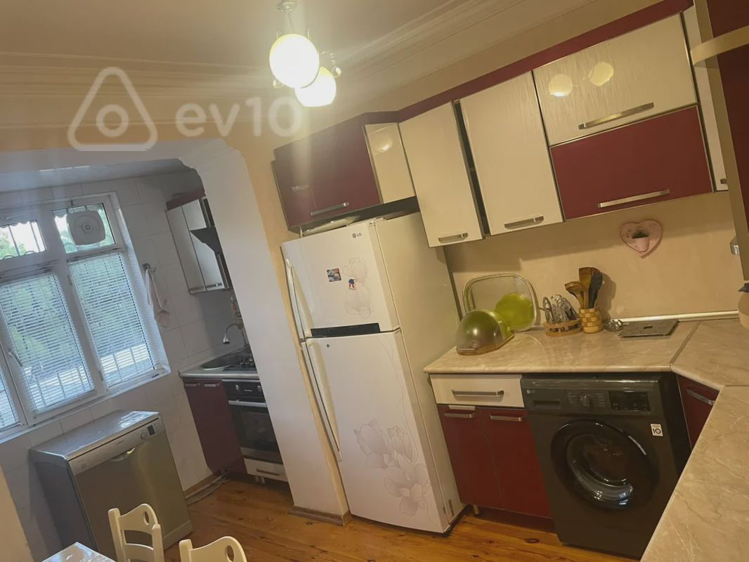 For sale: 3-room apartment (old building), 85 m² — Mənzil, Bakı (8)