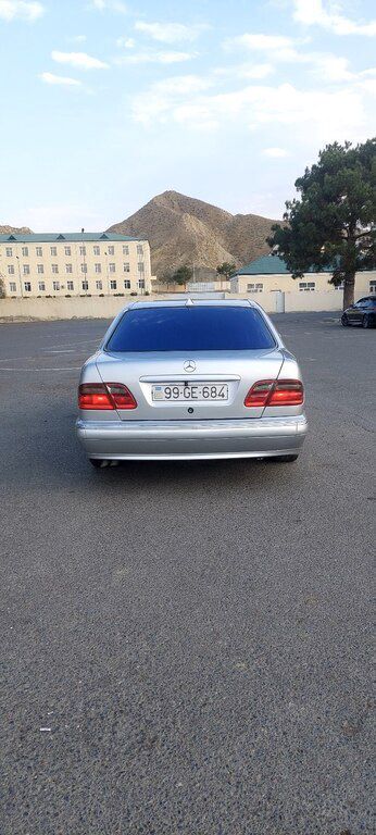 Mercedes E 220, 2.2 L, 2000 il, 300 000 km 99-GE-684 — Avtomobillər, Mingəçevir (5)