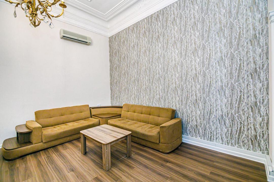 İcarəyə verilir 5 otaqlı köhnə tikili 160 m² — Mənzil, Bakı (12)