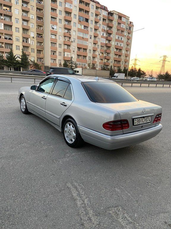 Mercedes E 240, 2.4 L, 1999 il, 380 000 km 99-XJ-674 — Avtomobillər, Bakı (4)