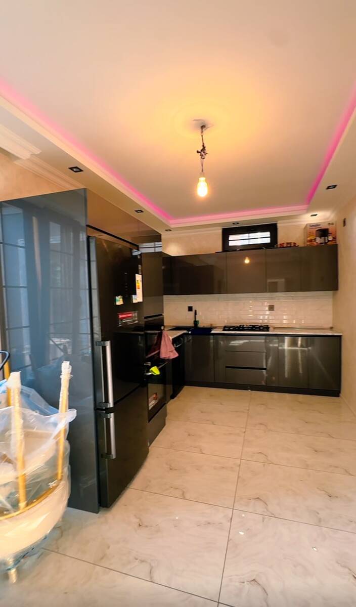 Satılır 6 otaqlı həyət evi/bağ evi 230 m² — Ev, villa, Bakı (12)