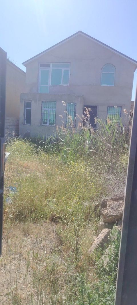 Satılır 4 otaqlı həyət evi/bağ evi 120 m² — Bakı