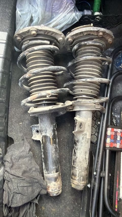 Salam f30 amartizator xdrive ucun coilover qoymusam diye satiram — Bakı