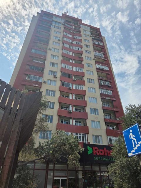 Satılır 3 otaqlı yeni tikili 90 m² — Bakı