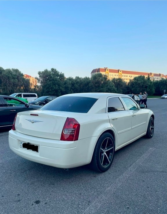 Chrysler 300C, 2005 il, 233817 km, 2.7 L 90-TM-062 — Avtomobillər (10)