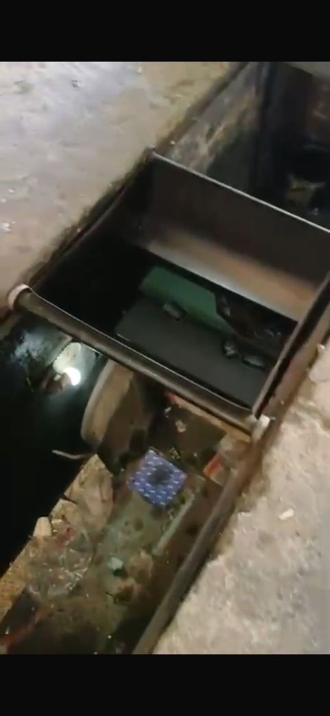 Yaglama ucun relsli qazan. Relsin uzunlugu 5 metr. Eni 70 sm. yamanin — Bakı