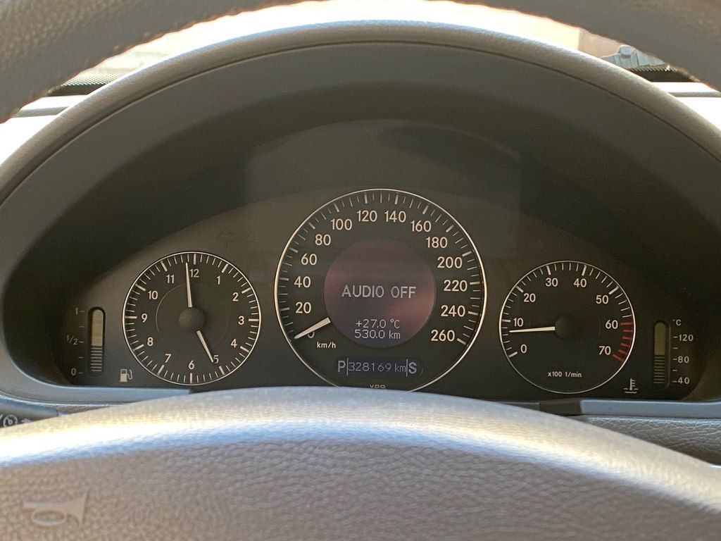 Mercedes E 320, 3.2 L, 2002 il, 330 000 km 90-TV-312 — Avtomobillər, Bakı (8)