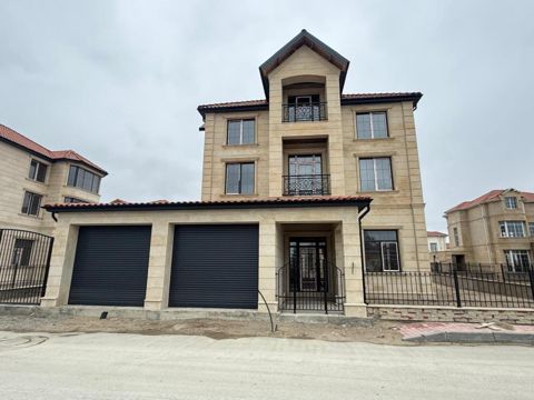 Satılır 9 otaqlı həyət evi/bağ evi 460 m² — Bakı