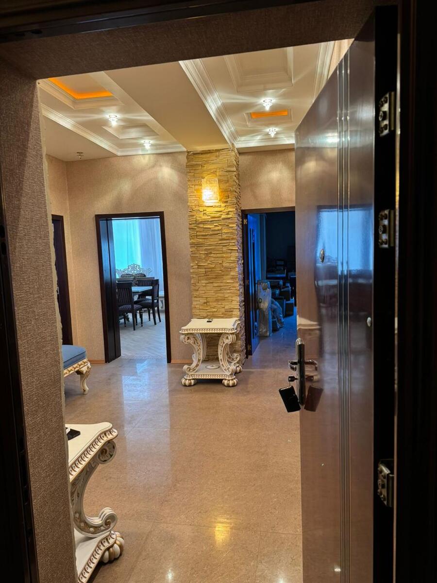 Satılır 3 otaqlı yeni tikili 120 m² — Mənzil, Bakı (2)