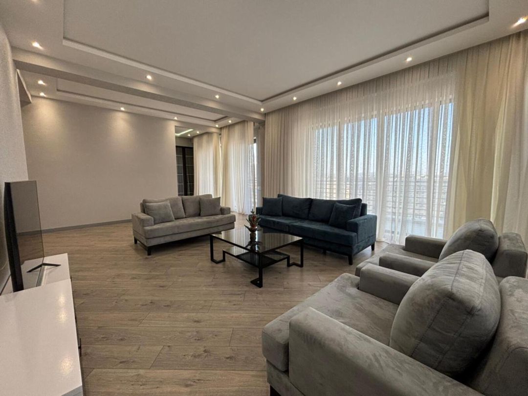 İcarəyə verilir 3 otaqlı yeni tikili 160 m² — Mənzil, Bakı (9)