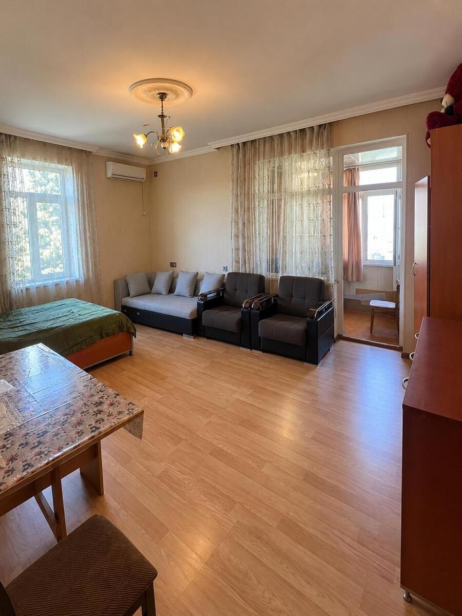 Satılır 1 otaqlı köhnə tikili 40 m² — Mənzil, Bakı (2)