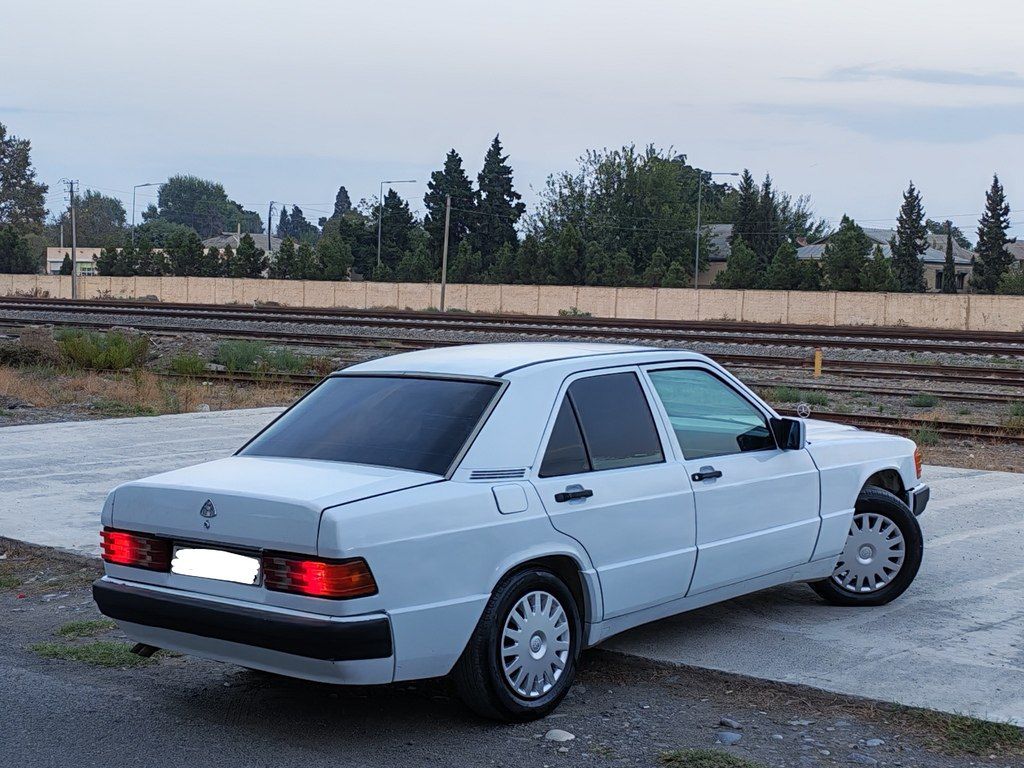 Mercedes 190, 2.0 L, 1991 il, 214 518 km — Avtomobillər, Bərdə (9)