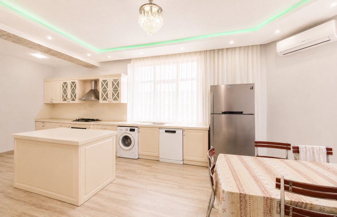 Satılır 6 otaqlı həyət evi/bağ evi 400 m² — Ev, villa, Bakı (11)