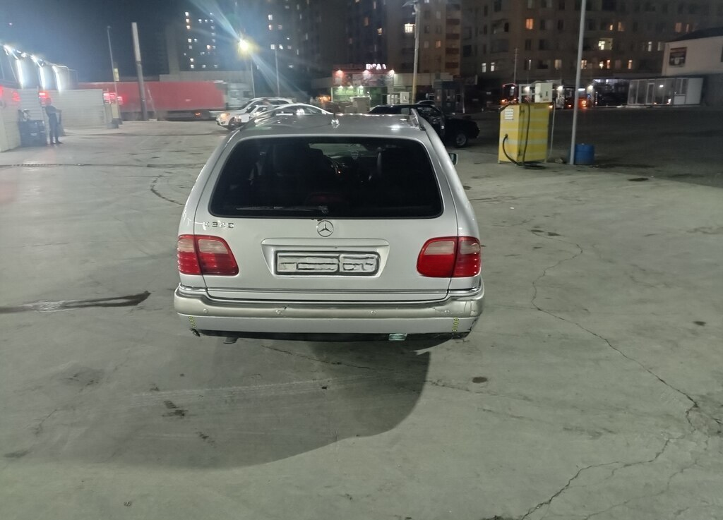 Mercedes E 240, 1999 il, 425000 km, 2.4 L 99-BE-566 — Avtomobillər (7)