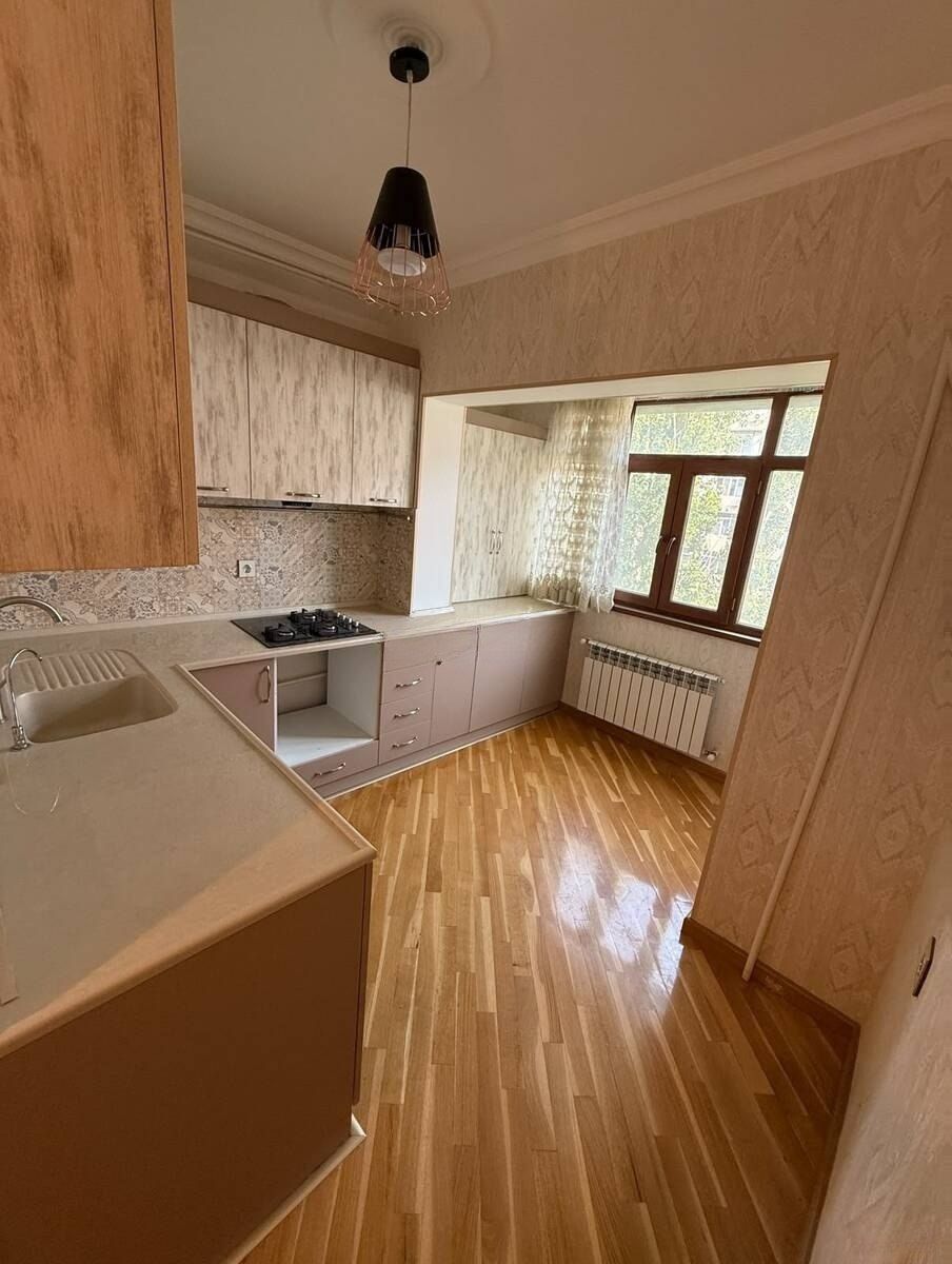 Satılır 2 otaqlı köhnə tikili 65 m² — Mənzil, Bakı (6)