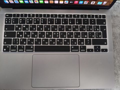 Apple MacBook Air (Space Gray) – M1 nəsli Əsas xüsusiyyətlər: - 13.3" — Bakı