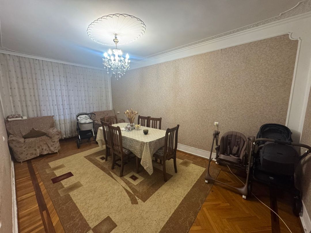 Satılır 4 otaqlı köhnə tikili 100 m² — Mənzil, Bakı (8)