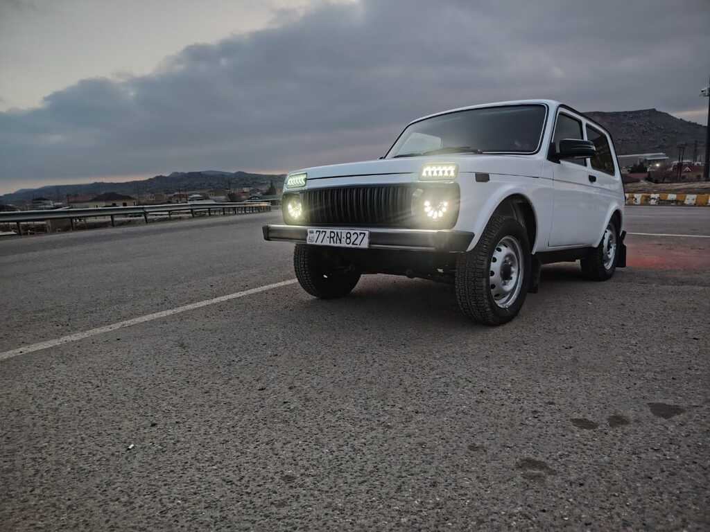 Lada (VAZ) Niva, 1.7 L, 2015 il, 137 000 km 77-RN-827 — Avtomobillər, Bakı (5)