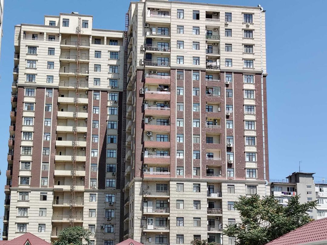 Satılır 4 otaqlı yeni tikili 180 m² — Mənzil, Bakı (2)