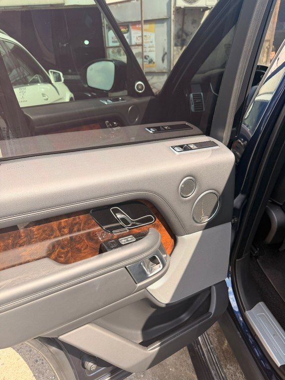 Land Rover Range Rover, 3.0 L, 2018 il, 167 000 km — Avtomobillər, Bakı (2)