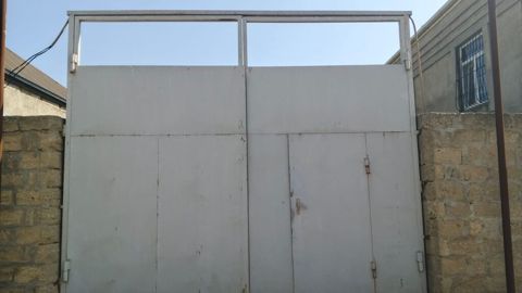 Darvaza satilir// olcu 4.20 en/3.50 hün. Qiymət 450 azn ünvan — Digah