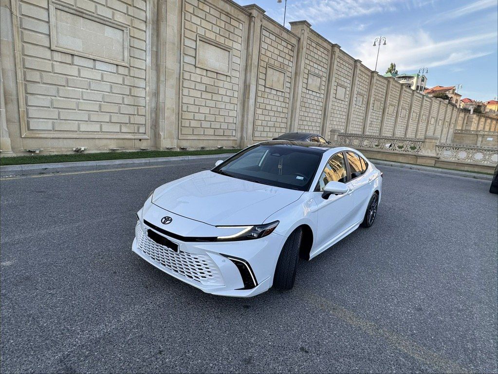 Toyota Camry, 2.5 L, 1.016 kWh, 2024 il, 33 700 km — Avtomobillər, Bakı (3)