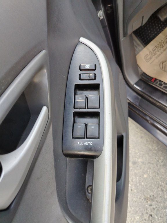 Toyota Prius, 1.8 L, 1.3 kWh, 2011 il, 189 000 km 50-DP-821 — Avtomobillər, Sumqayıt (4)