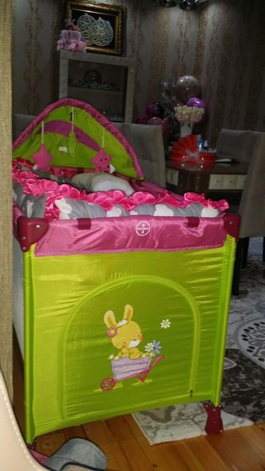 Uşaq üçün qatlanan beşik/oyun çarpayısı - Rəng: yaşıl-gül qırmızı — Bəşikləri, Mehdiabad